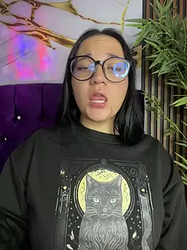 sara_roy04_