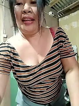 lovelywoman43 - Lovelywoman43's free webcam