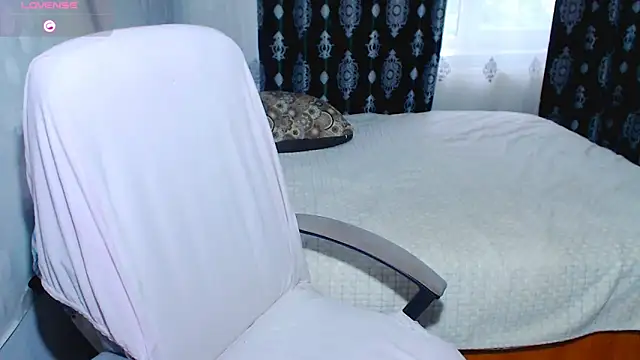 Moon_piex live cam screenshot female on SexOnline.top – Live Cams, Videos, GIFs & Chat