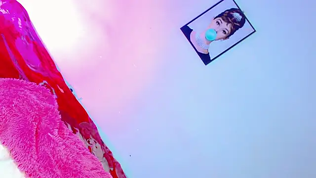 latina_sexdoll live cam screenshot tranny on LiveWebCameras – Live Webcams & Video Chat