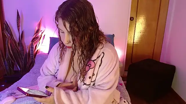 kittycatw - Kittycatw's free webcam - UK Sex Cams