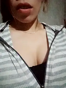  nhinhi-sexy chat room