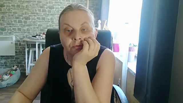 SweetPhoenix76