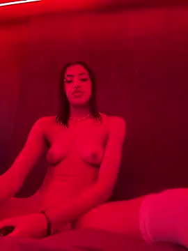 MichelleDiaz_Pink