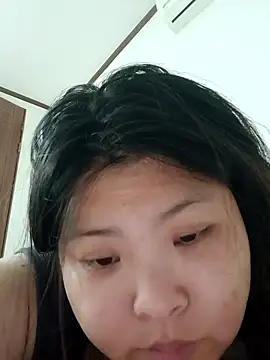 hello098712's Stripchat show and profile