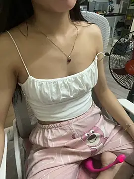Mina048