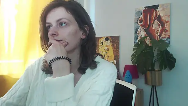 juicyNadine