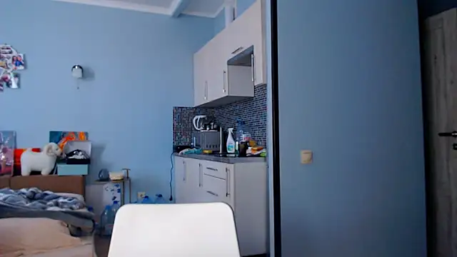 NikiWhite