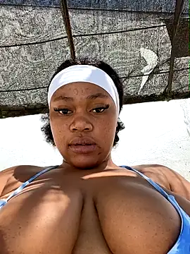 cutesexyboobz - CuteSexyBoobz's free webcam - UK Sex Cams