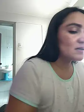 rouse69_ - Rouse69_'s free webcam - UK Sex Cams