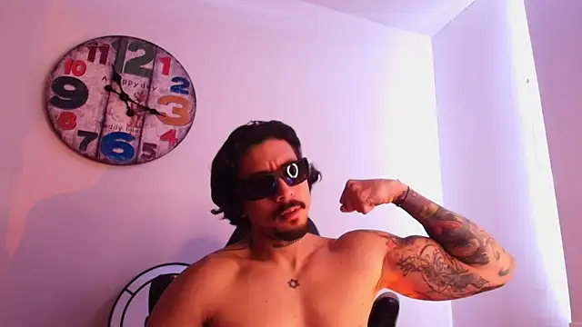 josemeirelesfox - Josemeirelesfox's free webcam - UK Sex Cams
