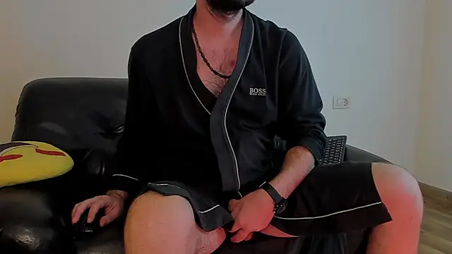 kingmalcom (Ask my age) - cum hard