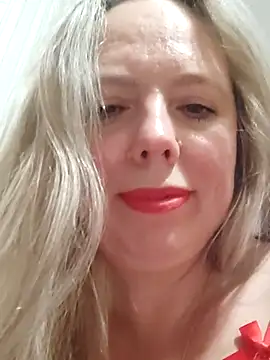 irina3718 - Irina3718's free webcam - UK Sex Cams