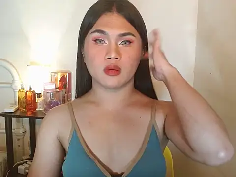 JustineBIGCUM
