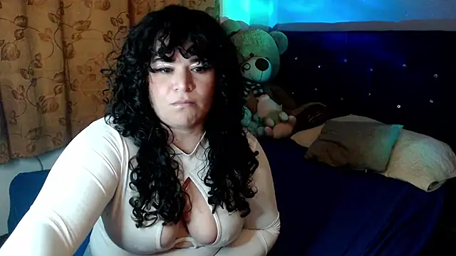 ANGELIQUE_KLANE