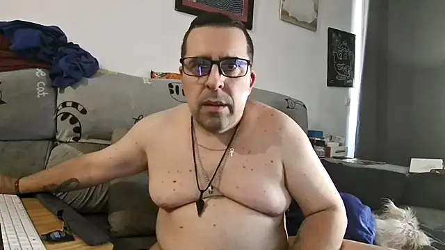 gordito_jugueton (Ask my age) - Leche  en condón y me lo bebo(cum&drink)