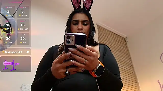 Lia_Blake_
