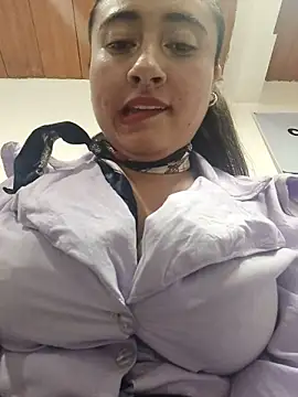 _Sarah-Office1 from StripChat is Freechat