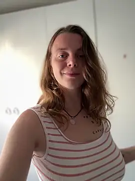 tenderlaglamor - TenderLaGlamor's free webcam