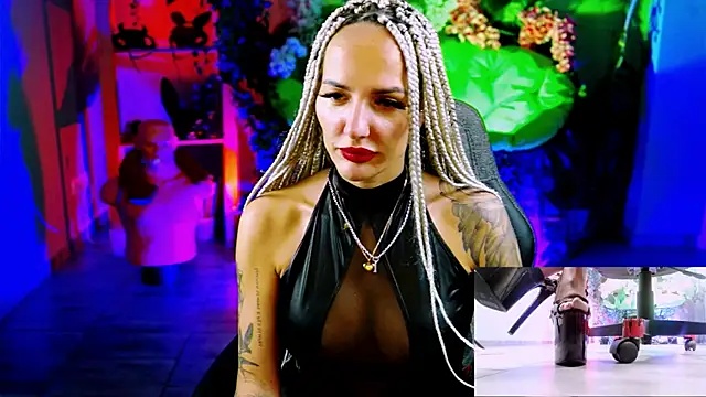 MonicaMaxwel