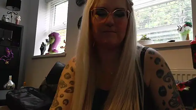 Sizzling_Indie36
