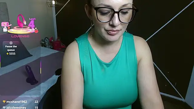ScarletHott_