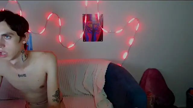 alexnaughty14 - AlexNaughty14's free webcam - UK Sex Cams