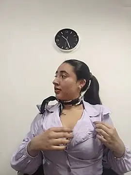 _Sarah-Office1