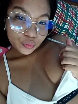 little_onixx - Little_onixx's free webcam - UK Sex Cams