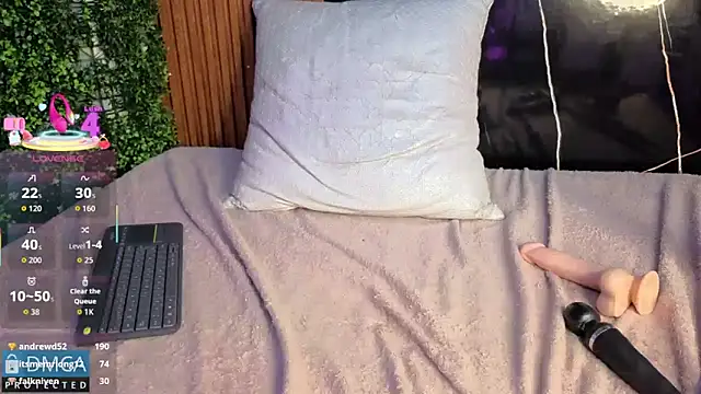 Kiara_Zahiri__