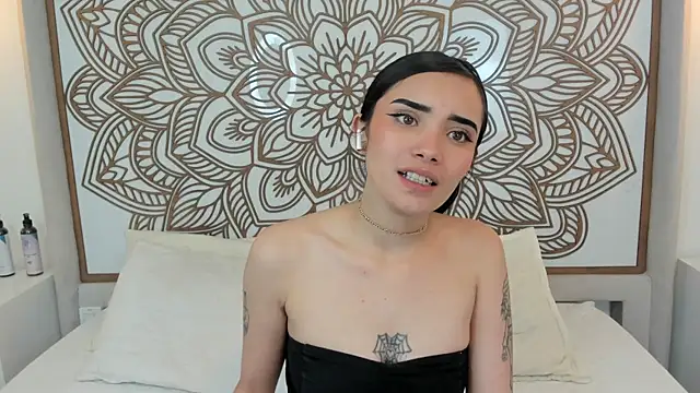Daphne_Nicolle