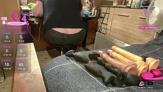 misteryman1956 - Misteryman1956's free webcam - UK Sex Cams