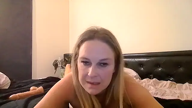 imyourgoodgirl69 - Imyourgoodgirl69's free webcam - UK Sex Cams