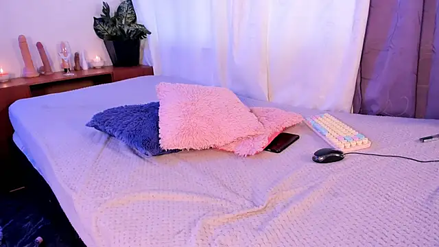 adriannyp_1 - Adriannyp_1's free webcam - UK Sex Cams