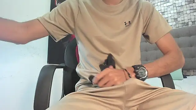 Ethan_Brown0