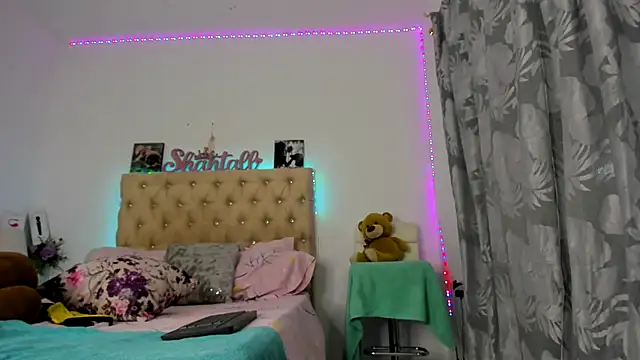 shantallhotxx