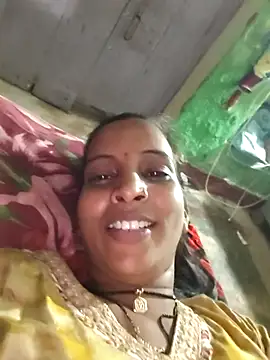 Hotty-Nidhi