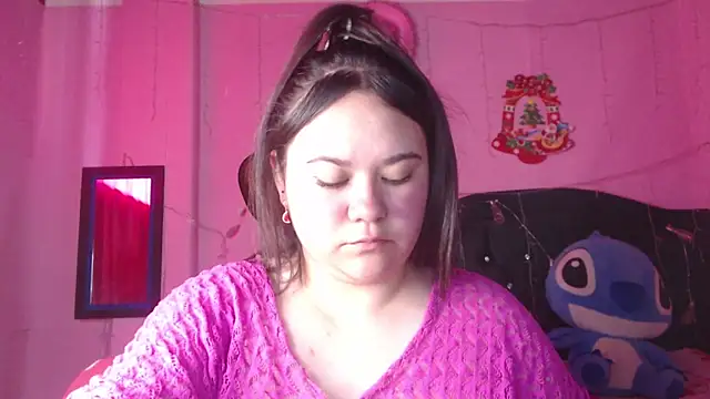 NikkiRous_