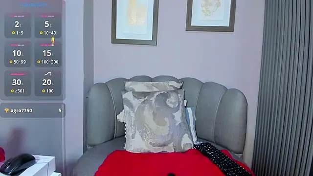 Nahiajhonson_