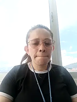 Isabella5_Brown_