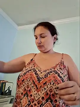 MilfyMrsRobinson webcam
