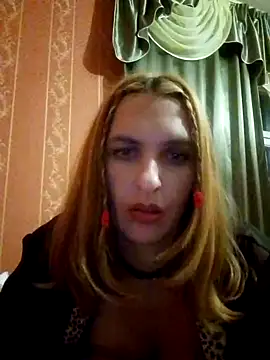 LaraDiva7799