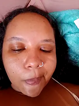 Bigostosa live cam screenshot female on SexOnline.top – Live Cams, Videos, GIFs & Chat