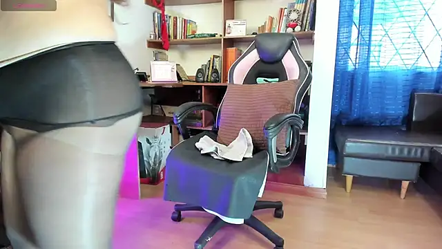 LiaTaylorr