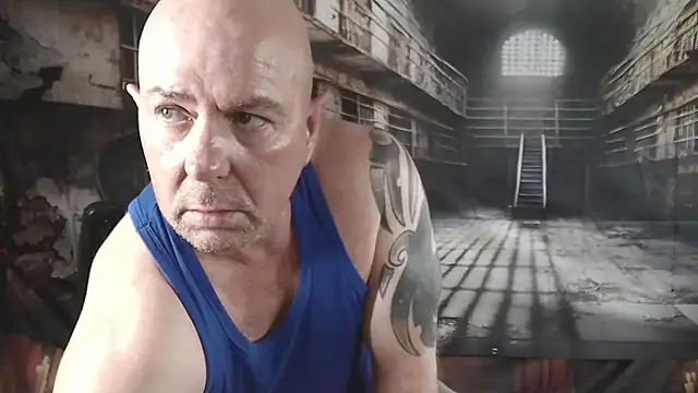 ManlyPrisonGuy