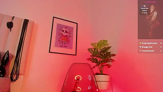  Violett_Sinclair chat room