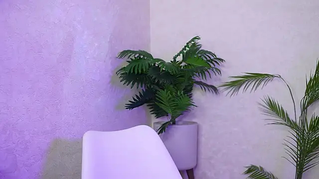 ashleynikoo - AshleyNikoo's free webcam - UK Sex Cams