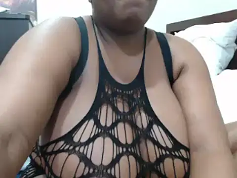 VoluptuousXX5