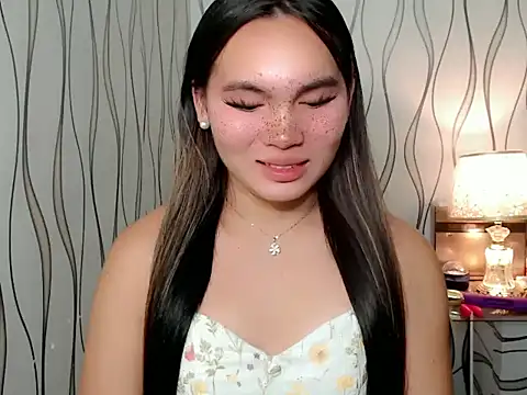 asian_queen69 on StripChat