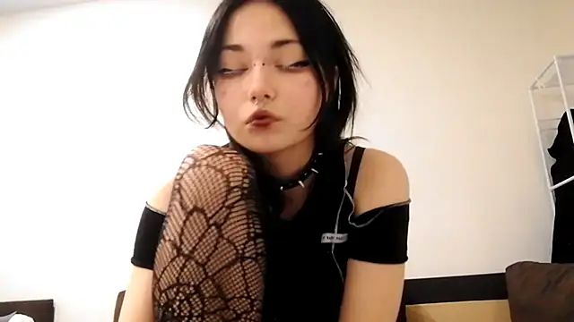 beeping_creature - Beeping_Creature's free webcam - UK Sex Cams